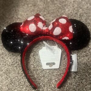 Nwt disney minnie mouse ear headband